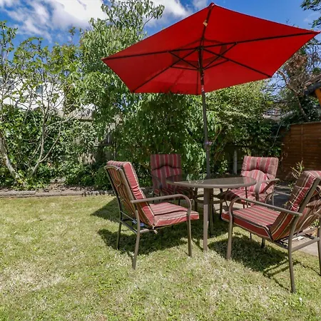Holiday home Garden View *